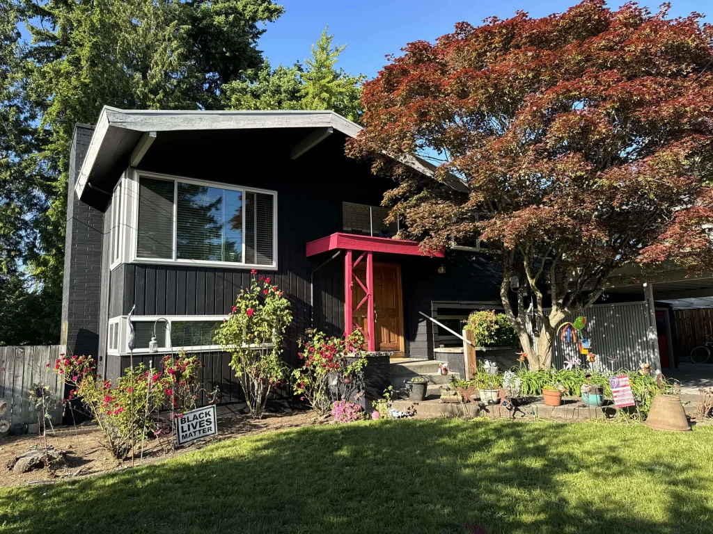 Building the Perfect Backyard Deck: A Step-by-Step Guide